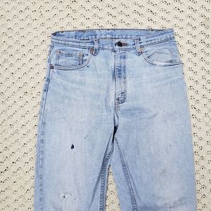 Vintage Levis 550 Relaxed Fit Straight Leg Distressed Light Wash Denim Jeans